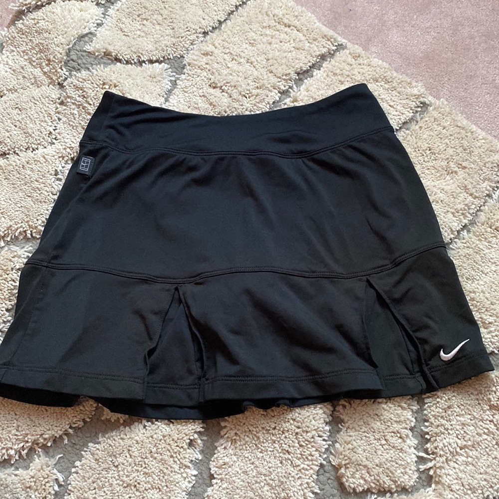Nike shirt with pleats! Size xs!